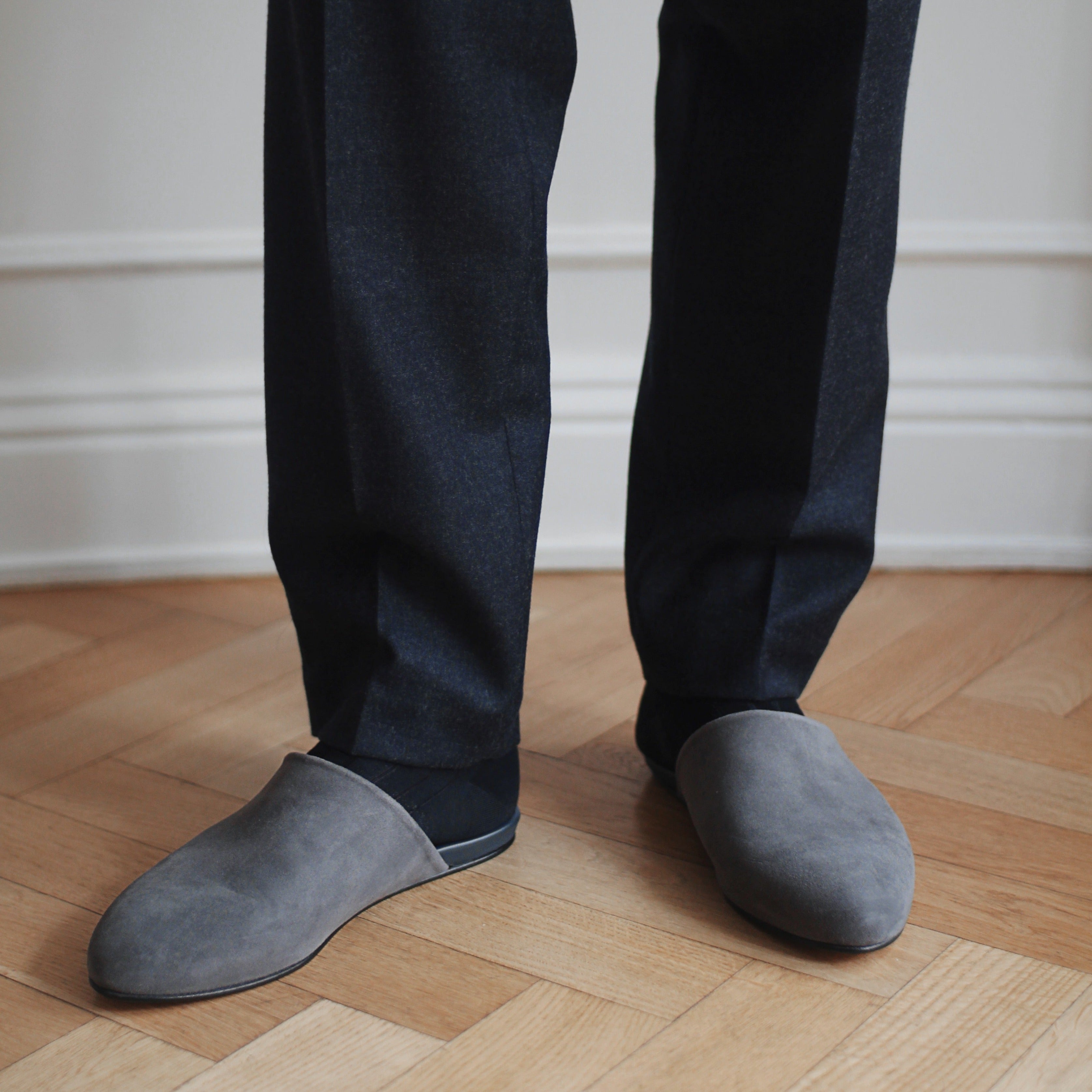 Men's grey suede slippers from Inabo